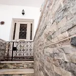 Naxian Harmony 300m From The Casa vacanze *